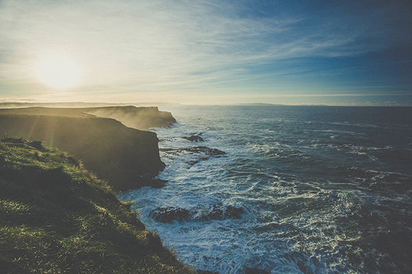 So you need to find the length of Britain's Coastline. Lovell Johns is often asked this question, but there is no exact answer. Why is it so hard? 